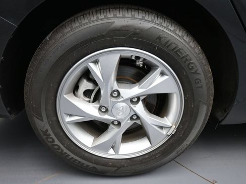Certified 2021 Hyundai Elantra SE FWD image 12