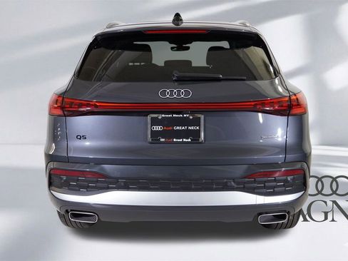 Used 2025 Audi Q5 Premium Plus w/ Premium Plus image 23