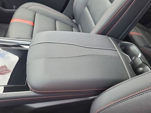 New 2026 Chevrolet Traverse RS w/ LPO, Floor Liner Package FWD image 23