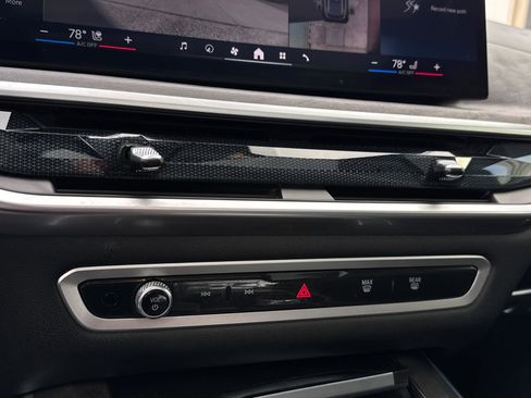 Used 2024 BMW X5 xDrive40i w/ Premium Package image 22