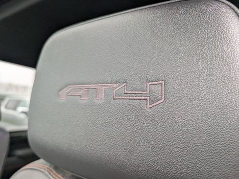 Used 2025 GMC Sierra 2500 AT4 w/ AT4 Premium Plus Package AWD/4WD image 11
