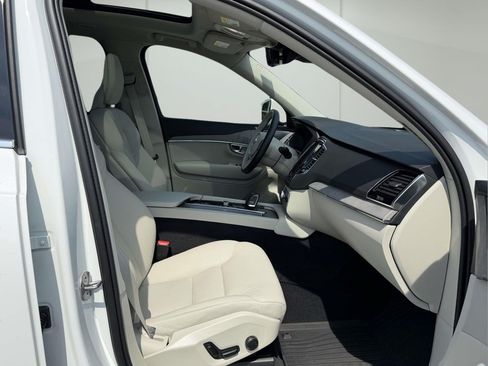 Used 2024 Volvo XC90 T8 Plus w/ Protection Package AWD/4WD image 11