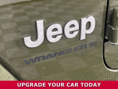 Used 2023 Jeep Wrangler Unlimited Sahara w/ Cold Weather Group AWD/4WD image 31