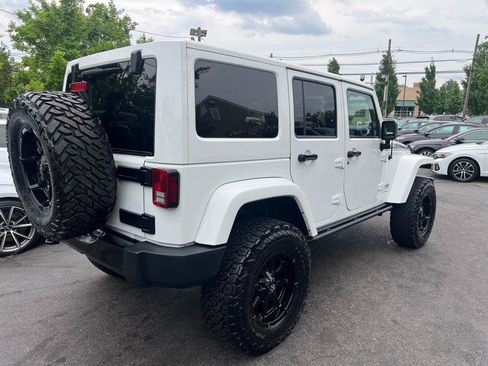 Used 2014 Jeep Wrangler Unlimited Sahara AWD/4WD image 6