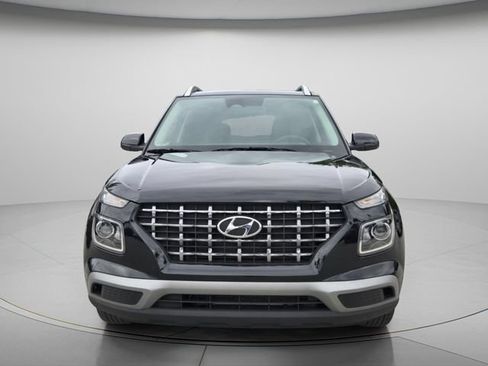 Used 2023 Hyundai Venue SEL FWD image 5