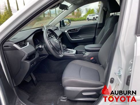 Used 2024 Toyota RAV4 LE AWD/4WD image 27
