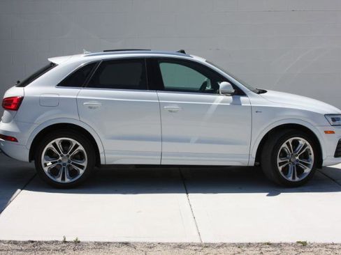 Used 2018 Audi Q3 2.0T Premium Plus w/ Premium Plus Package FWD image 7