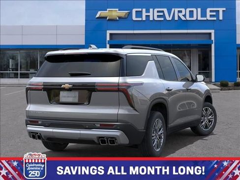 New 2026 Chevrolet Traverse LT w/ Driver Confidence Package AWD/4WD image 4
