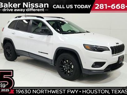 Used 2023 Jeep Cherokee Altitude Lux