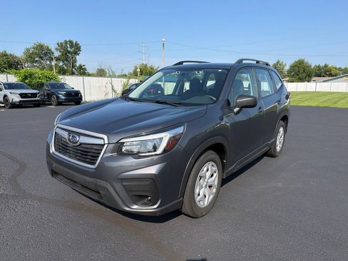 Used 2021 Subaru Forester AWD/4WD image 3