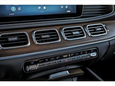 Certified 2025 Mercedes-Benz GLE 350 GLE 350 4MATIC image 20