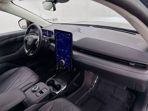 Used 2024 Ford Mustang Mach-E Select w/ Comfort Package Lite image 29