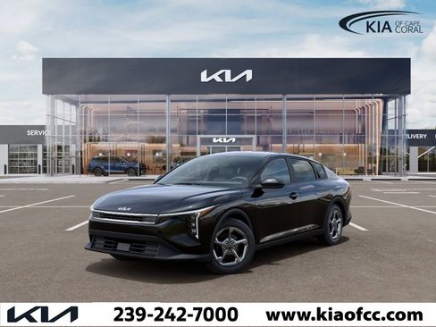 New 2026 Kia K4 FWD image 1