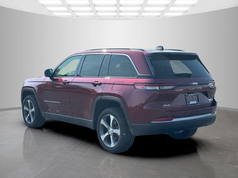 Certified 2026 Jeep Grand Cherokee Limited AWD/4WD image 5