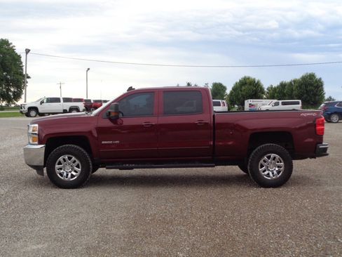 Used 2016 Chevrolet Silverado 2500 LT AWD/4WD image 2