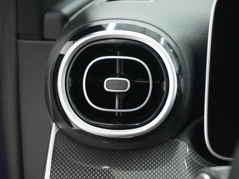 Used 2025 Mercedes-Benz C 300 Sedan image 19