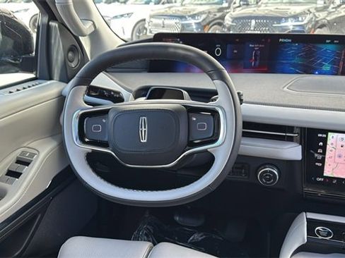 New 2026 Lincoln Navigator L Reserve image 19