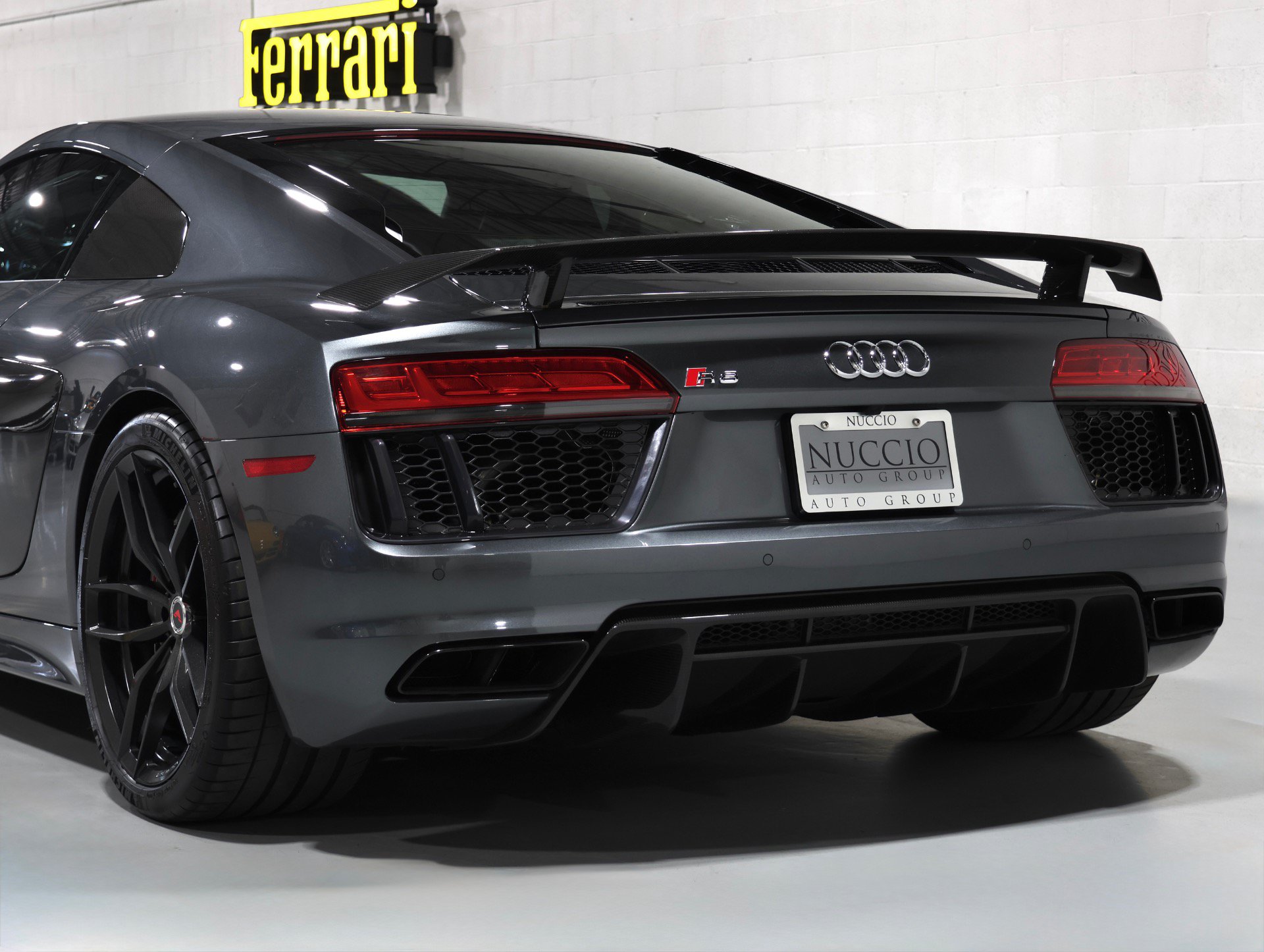 Used 2017 Audi R8 V10 plus AWD/4WD image 36