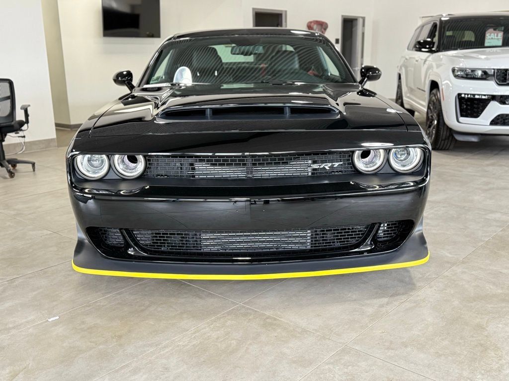 Used 2018 Dodge Challenger SRT Demon RWD image 2