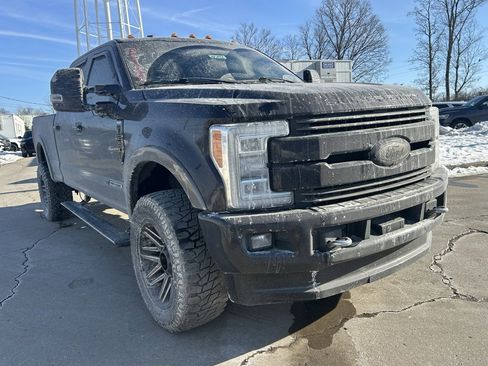 Used 2018 Ford F250 King Ranch w/ King Ranch Ultimate Package image 4