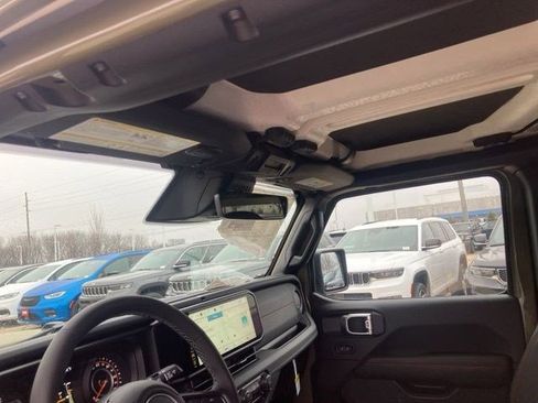 New 2026 Jeep Wrangler Rubicon image 17