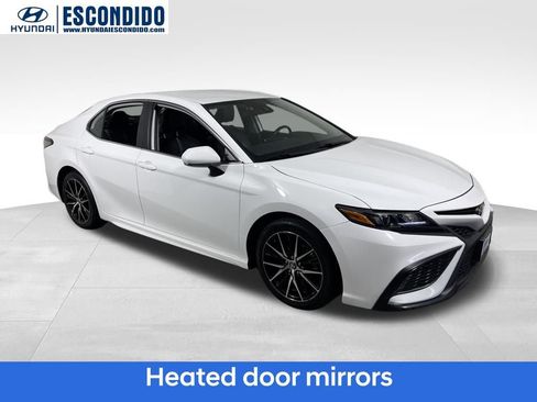 Used 2023 Toyota Camry SE image 8