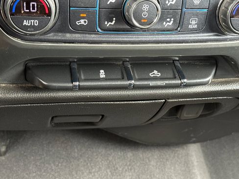 Used 2019 Chevrolet Silverado 1500 LT w/ All Star Edition AWD/4WD image 29