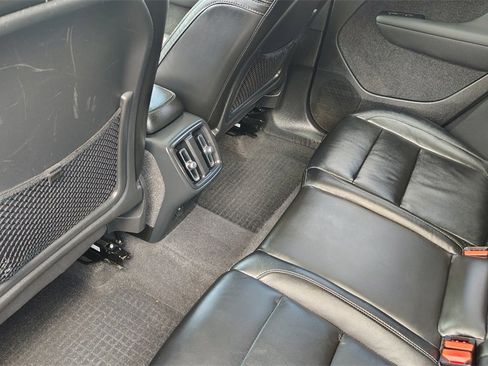 Certified 2023 Volvo XC40 B5 Plus w/ Driver Assist Package image 28