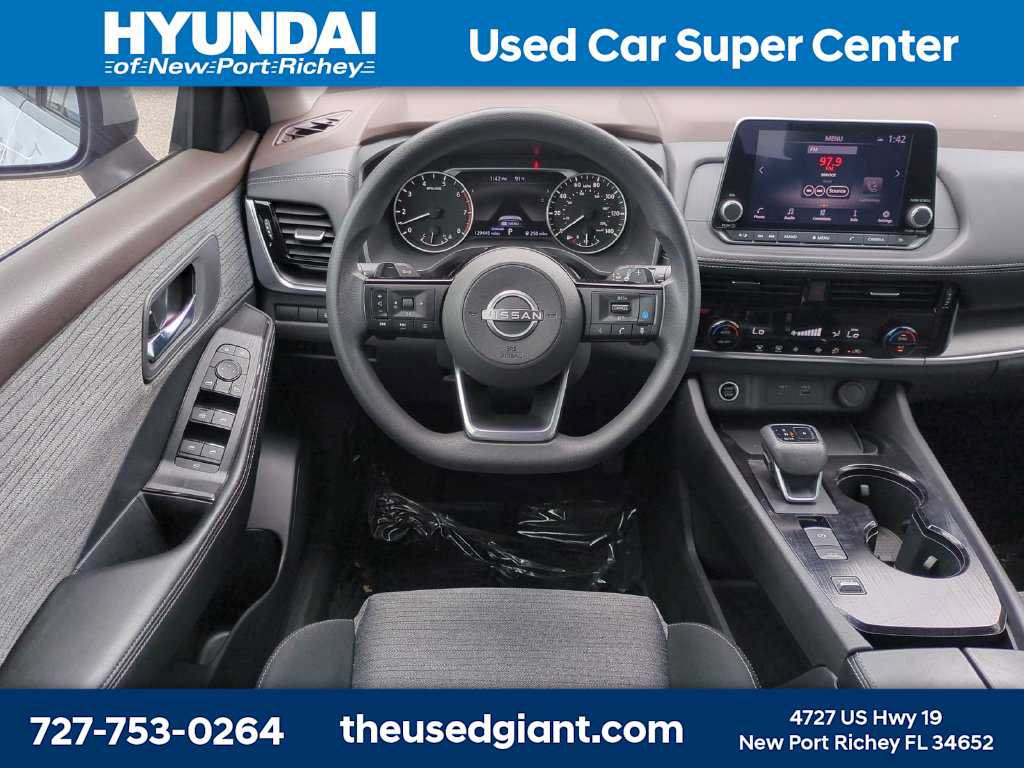 Used 2022 Nissan Rogue SV FWD image 17