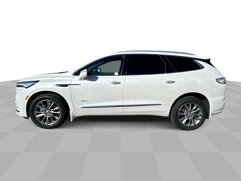 Certified 2023 Buick Enclave Avenir w/ Avenir Technology Package image 6