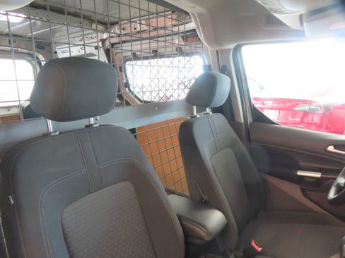 Used 2022 Ford Transit Connect XLT image 35