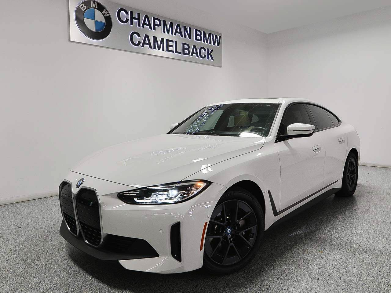 Used 2023 BMW i4 eDrive40 w/ Premium Package RWD image 1