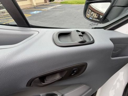 Used 2016 Ford Transit 350 XLT RWD image 24