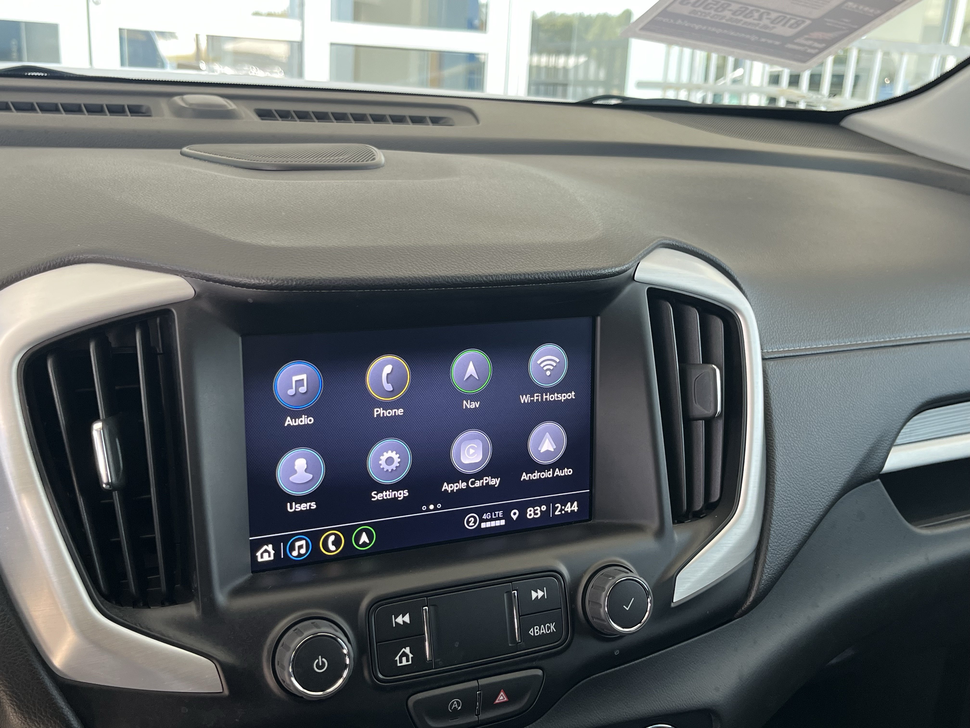Used 2023 GMC Terrain SLT w/ Infotainment Package II FWD image 10