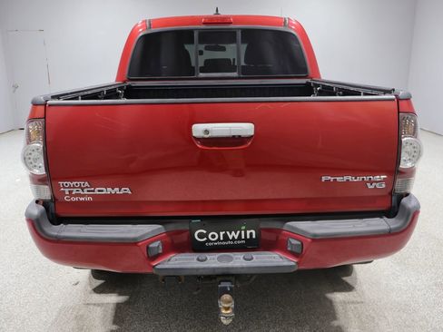 Used 2014 Toyota Tacoma PreRunner w/ TRD Sport Package RWD image 3