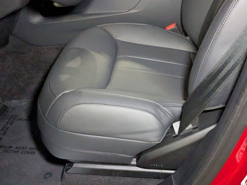 New 2025 Land Rover Range Rover Sport SE image 4