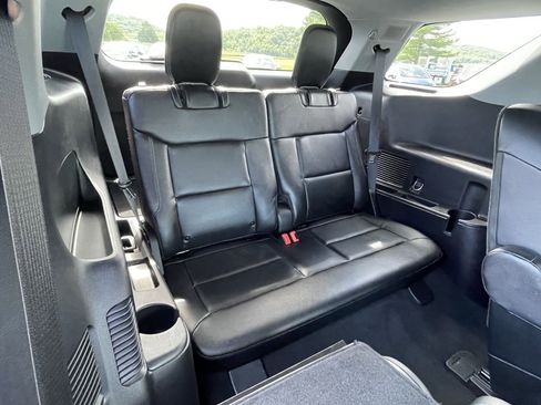 Used 2022 Ford Explorer Limited w/ Hybrid Equipment Group 310A image 34