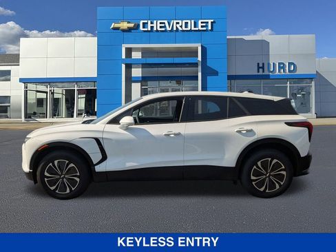New 2025 Chevrolet Blazer EV LT image 7