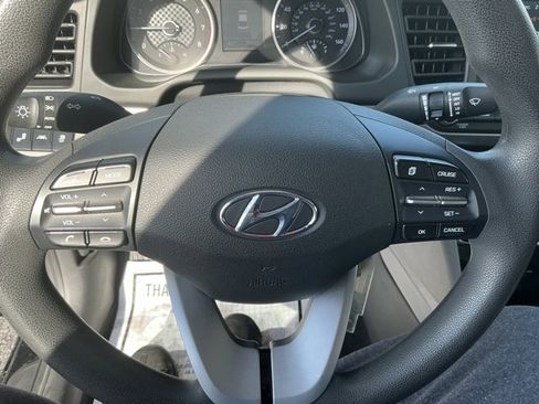 Used 2020 Hyundai Elantra SEL image 24
