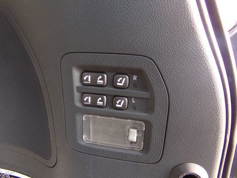 Used 2008 Lexus LX 570 4WD image 21