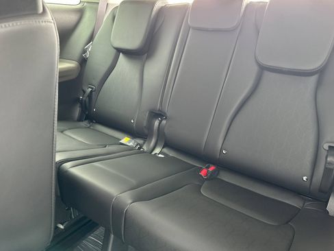 New 2026 Kia Carnival EX FWD image 15