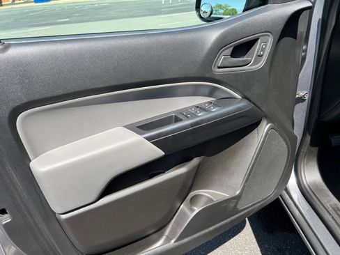 Used 2020 Chevrolet Colorado W/T w/ WT Convenience Package image 35