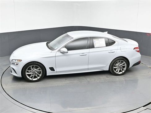 Used 2022 Genesis G70 2.0T image 38