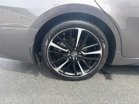 Used 2018 Toyota Camry XSE FWD image 18
