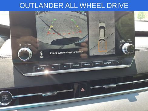Used 2024 Mitsubishi Outlander AWD image 22