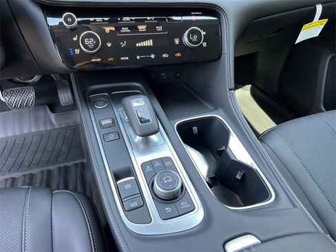 Used 2025 INFINITI QX60 Luxe image 29