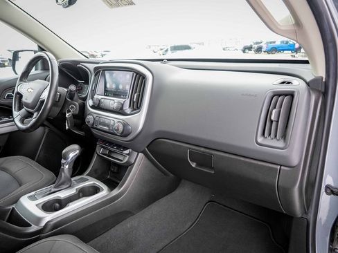 Used 2022 Chevrolet Colorado LT image 17