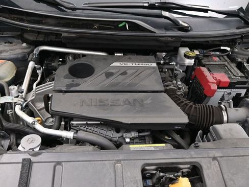 Used 2023 Nissan Rogue S image 29