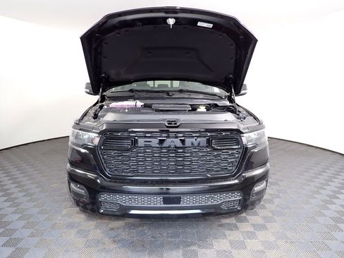 New 2026 RAM 1500 4x4 Crew Cab image 8