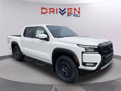 New 2026 Nissan Frontier Pro-X w/ Pro-X Convenience Package RWD image 2